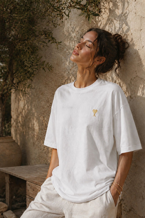 AMOUR WHITE Oversize тениска от 100% памук