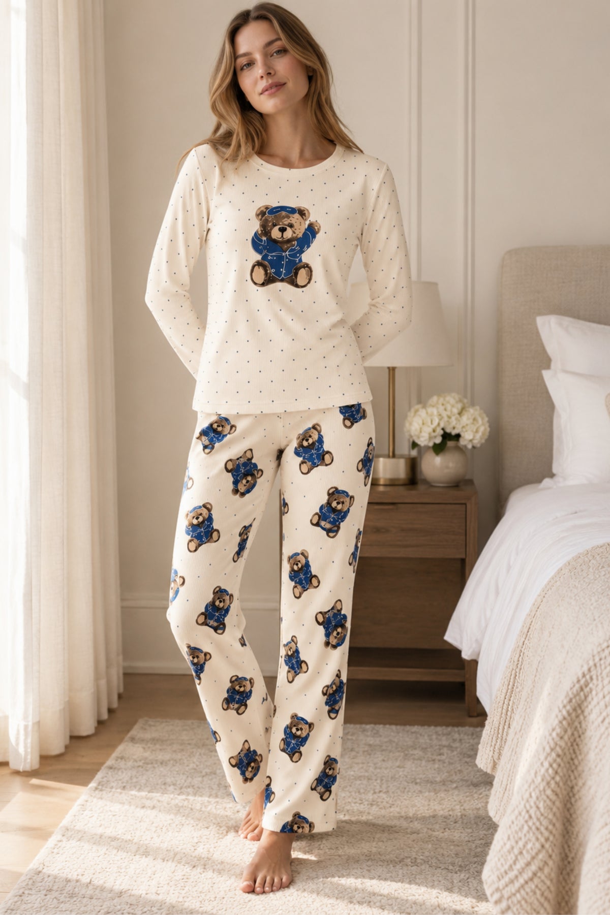 Дамска зимна пижама COZY WINTER WHITE от две части блуза с дълъг ръкав и панталон