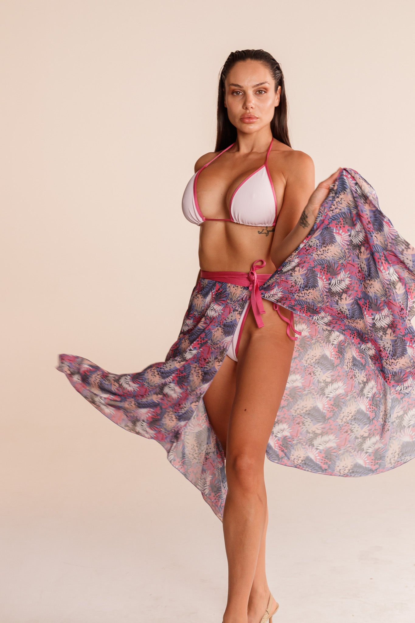 Дамска плажна пола DARA ONE SIZE LOVER от шифон