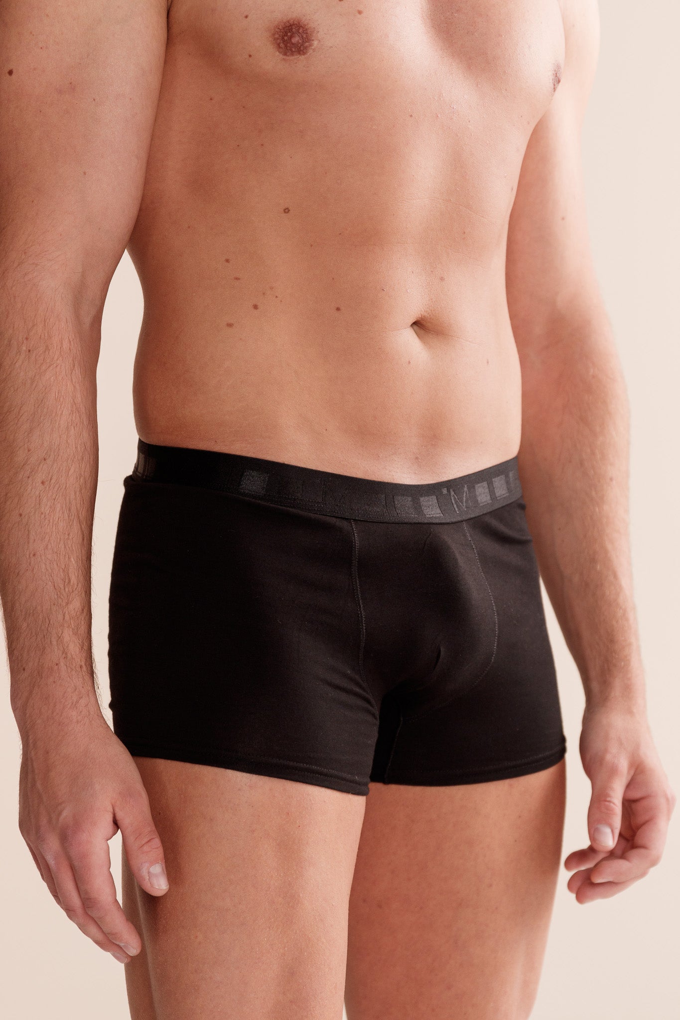 Active Boxer BLACK с външен ластик от памук и еластан