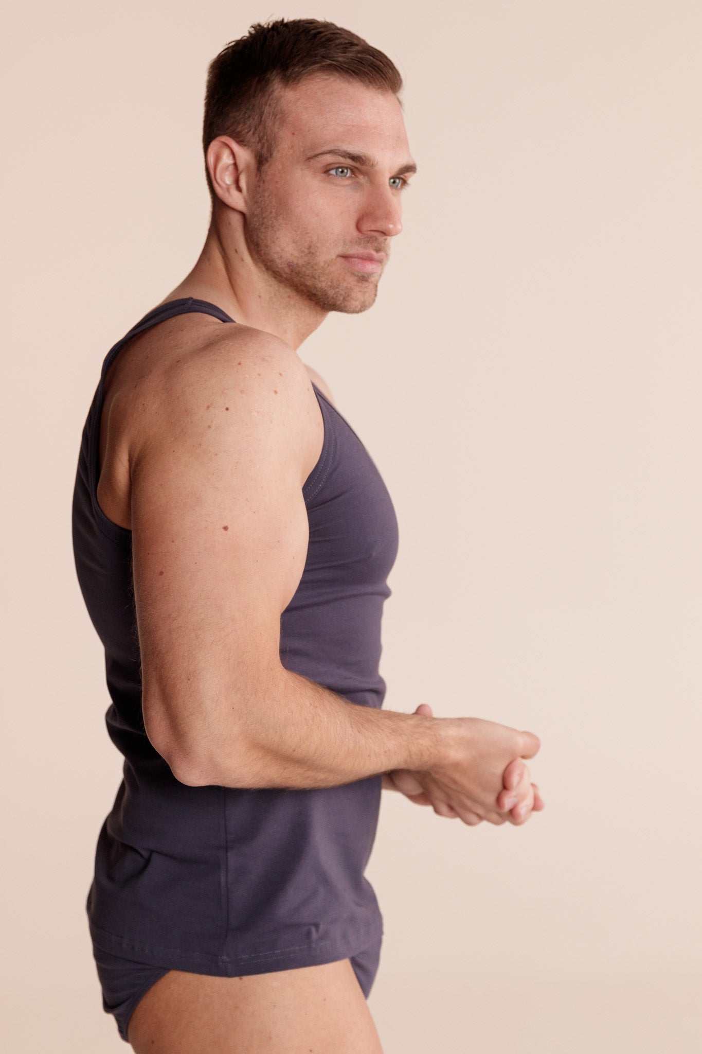 Premium Fit GREY мъжки потник от памук с еластан