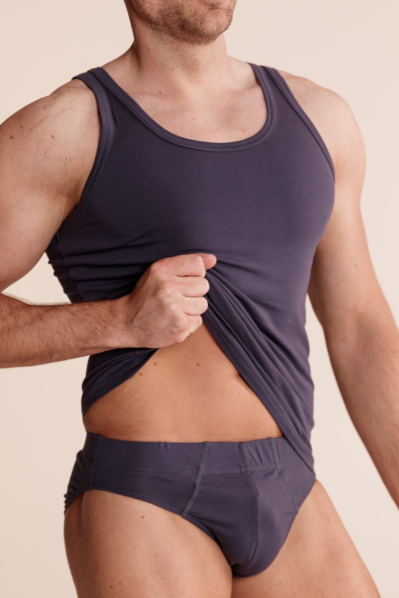 Premium Fit GREY мъжки потник от памук с еластан