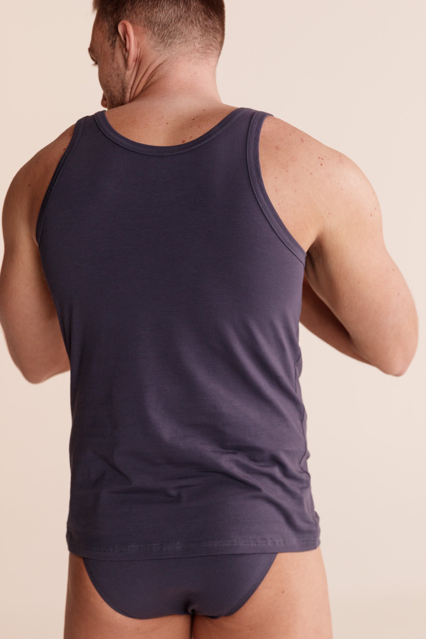 Premium Fit GREY мъжки потник от памук с еластан