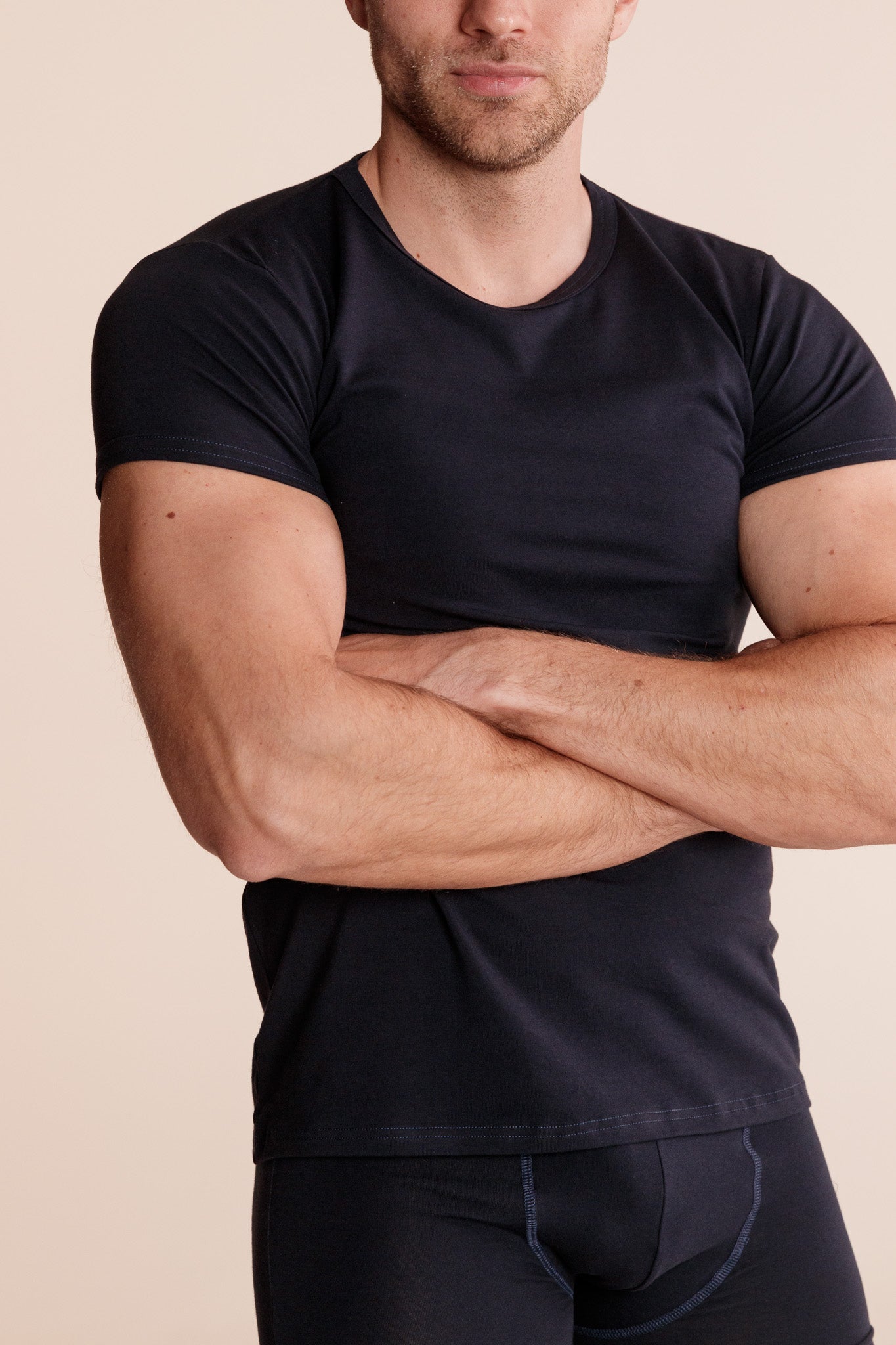 Comfort SlimFit NAVY мъжка тениска от памук с еластан