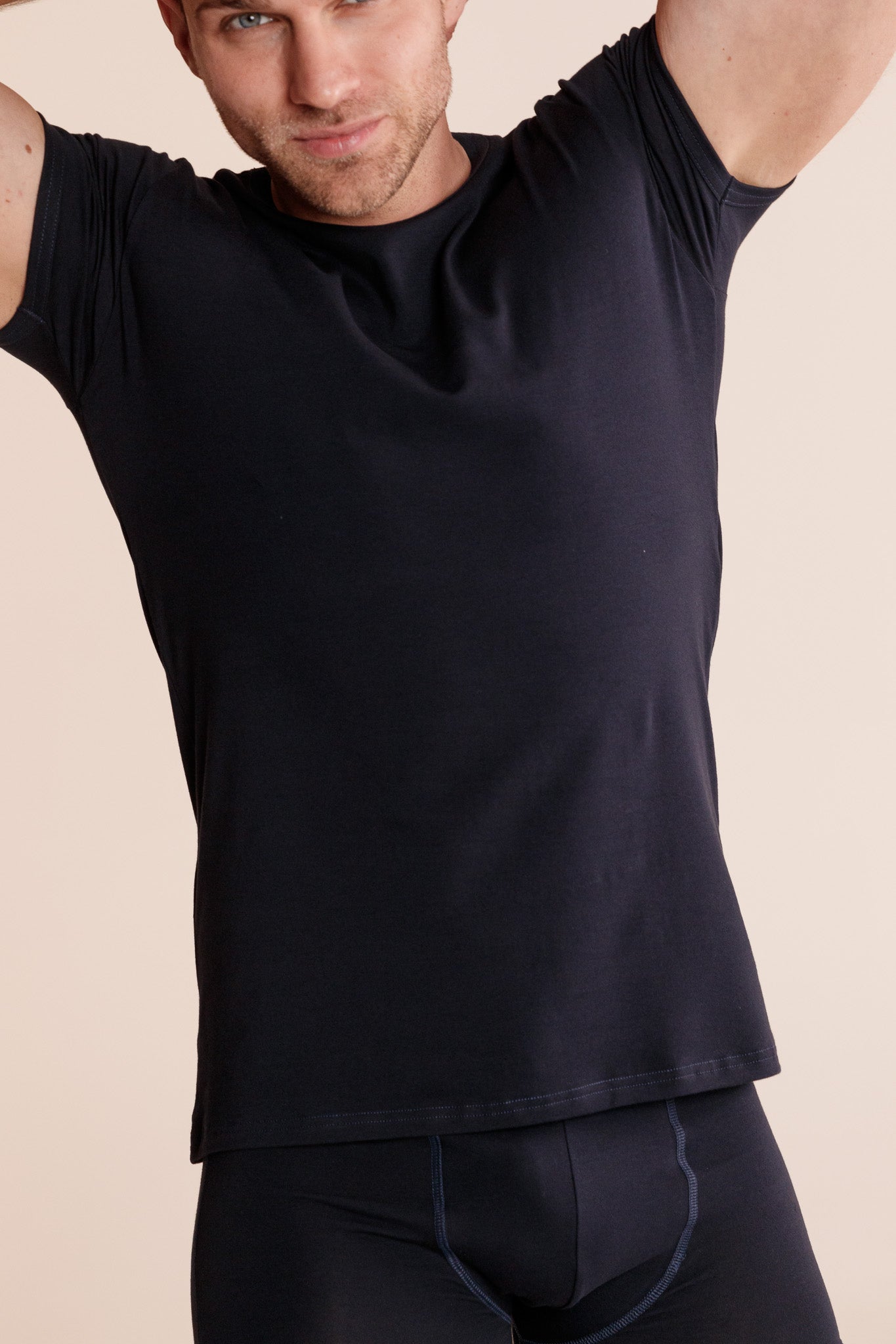 Comfort SlimFit NAVY мъжка тениска от памук с еластан