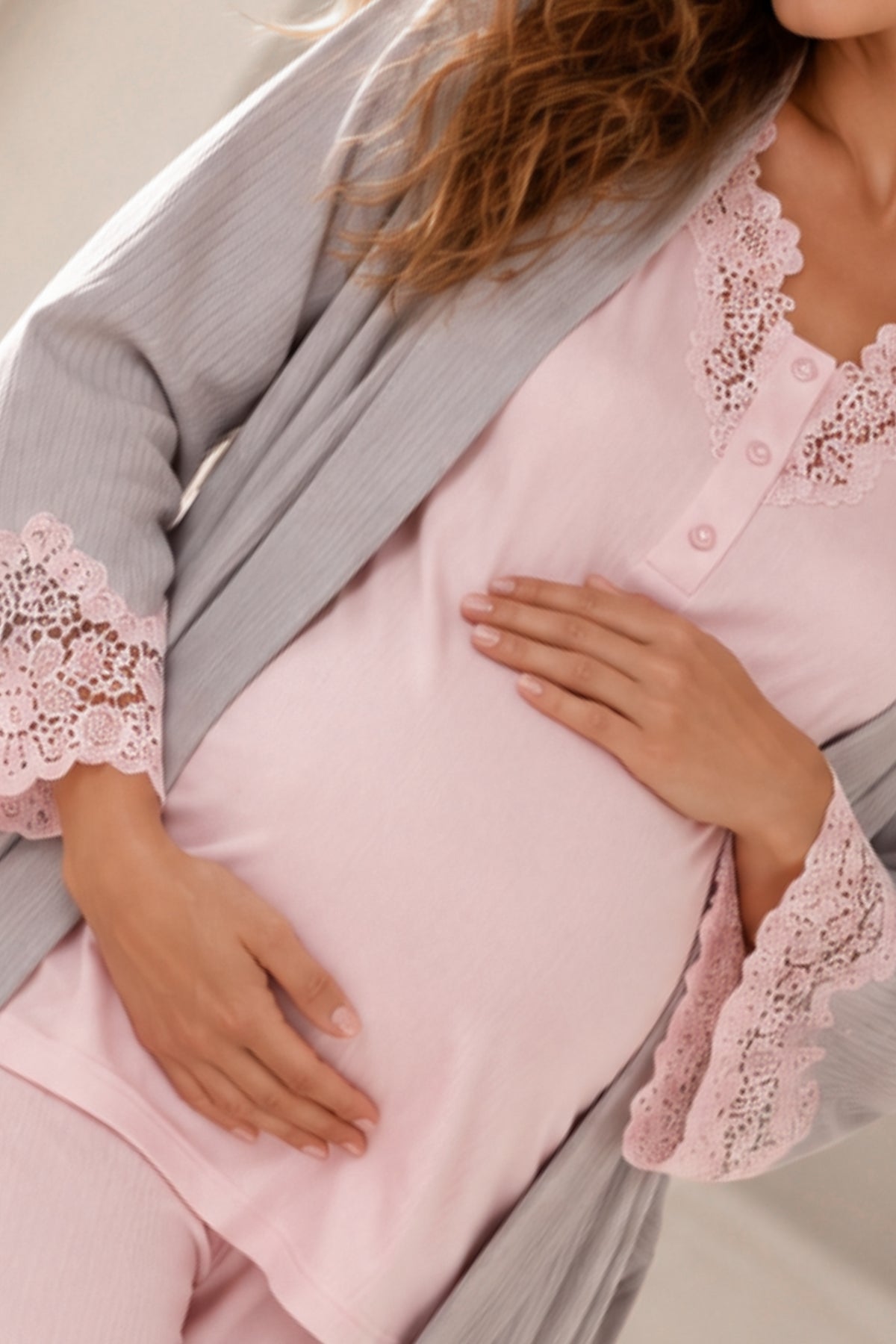 Дамски комплект AMARA BABY PINK/GREY от три части халат, блуза и панталон