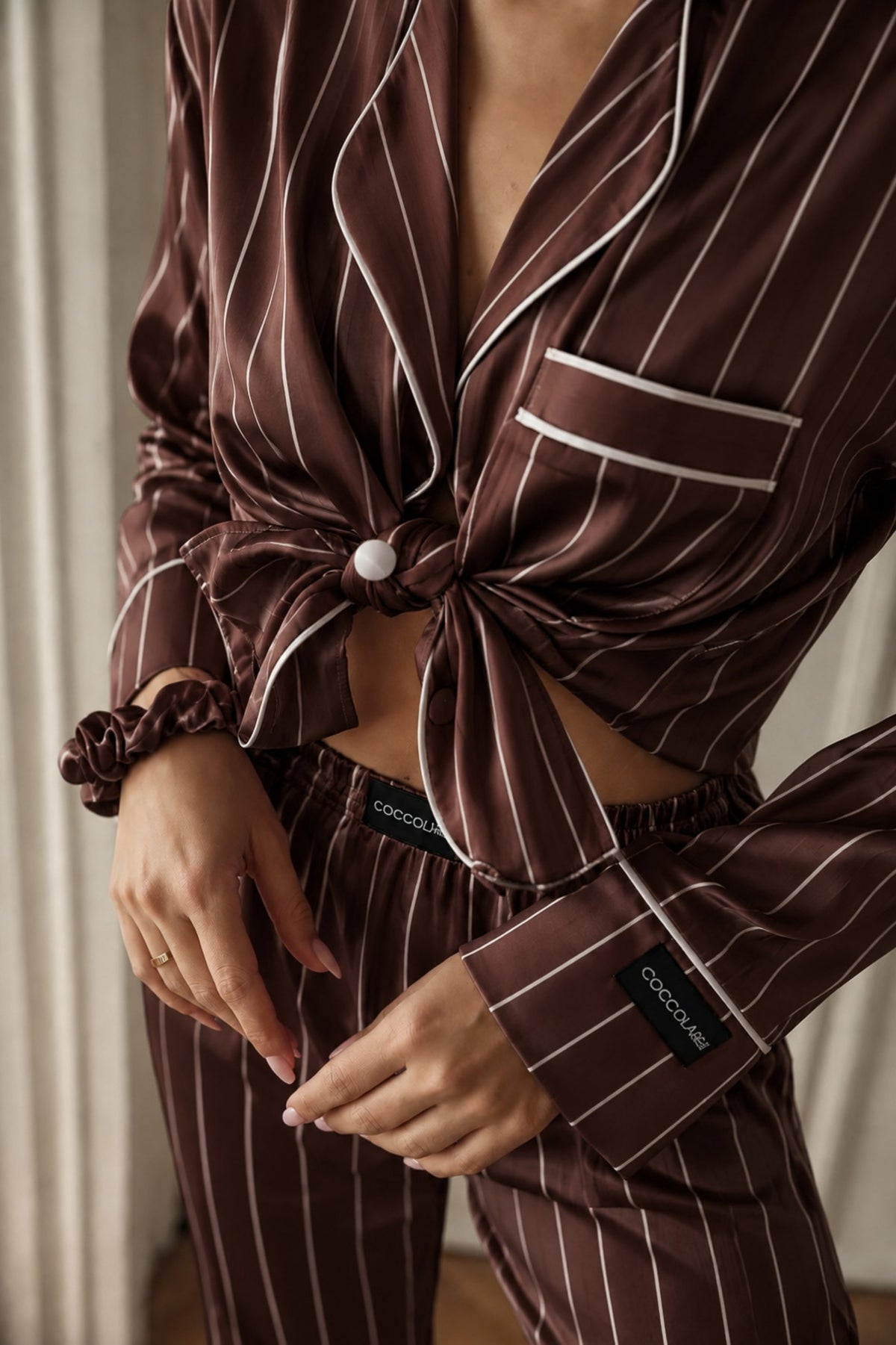 Пижама комплект BEKA CHOCOLATE STRIPES дълъг панталон и риза с копчета от сатен