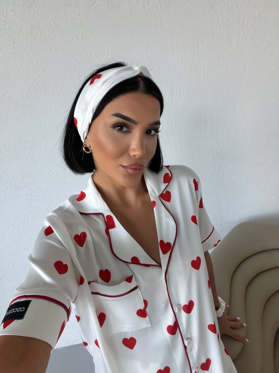 Пижама комплект CARLA LOVE с къс ръкав и панталон от сатен