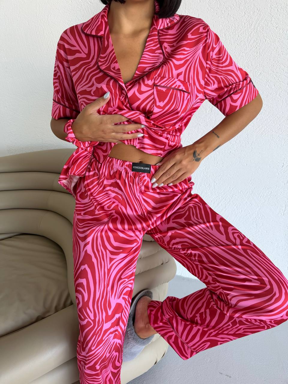 Пижама комплект CARLA PINK ZEBRA с къс ръкав и панталон от сатен