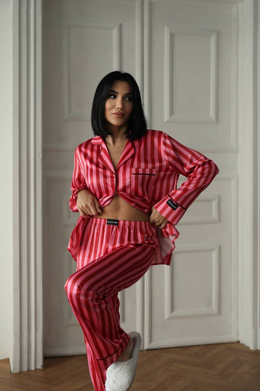 Пижама комплект ELARA CHERRY STRIPE дълъг панталон и риза с копчета от сатен