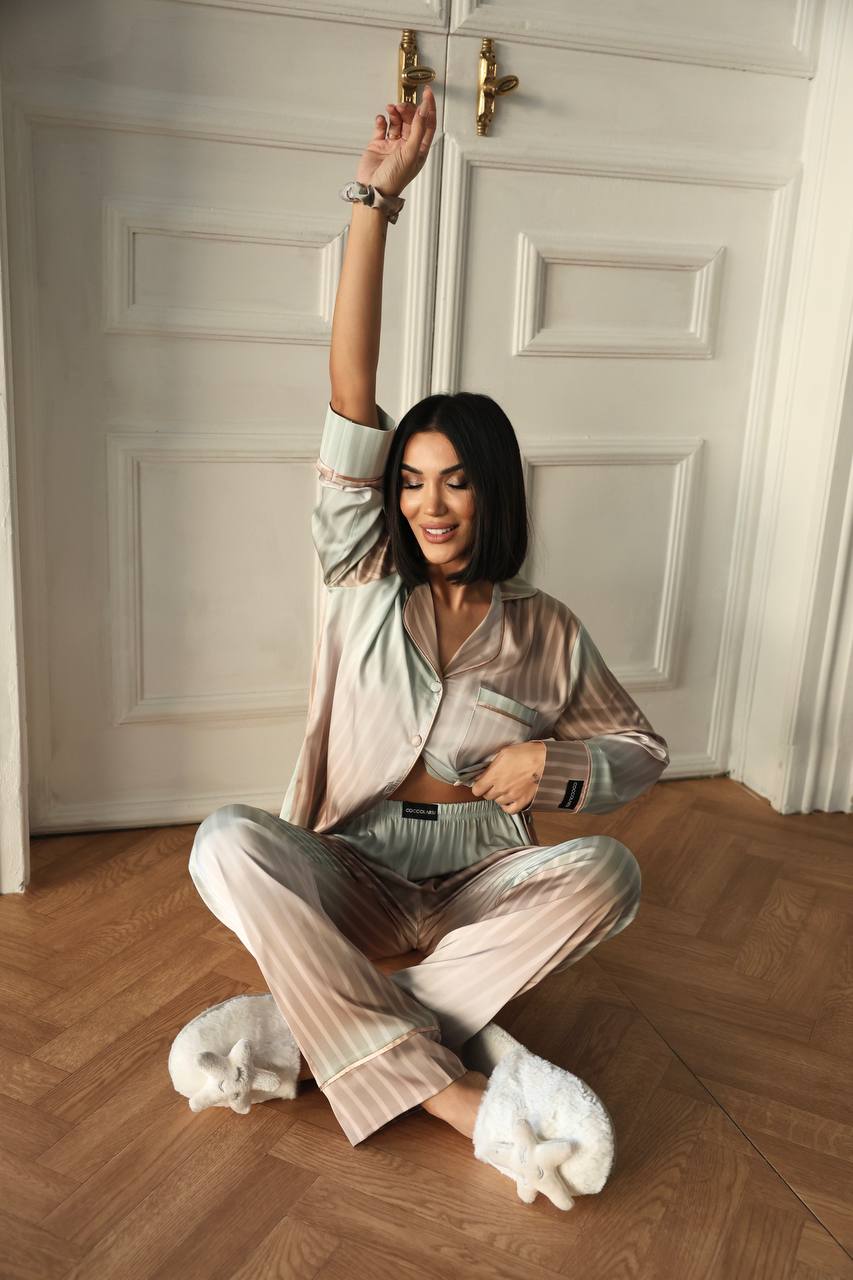 Пижама комплект ELARA PASTEL GLOW дълъг панталон и риза с копчета от сатен