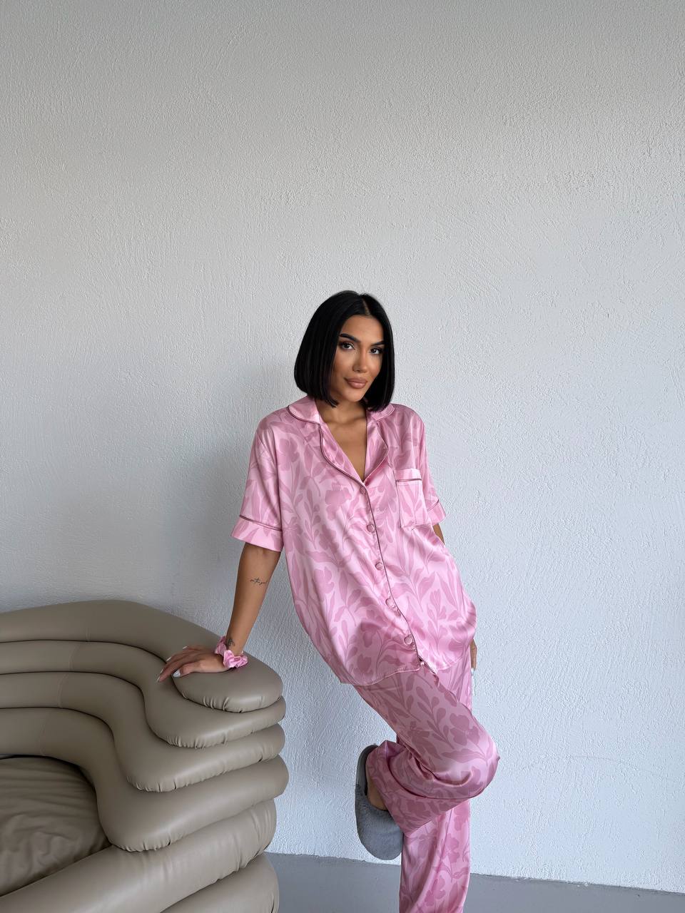 Пижама комплект LILIA PASTEL PINK с къс ръкав и панталон от сатен