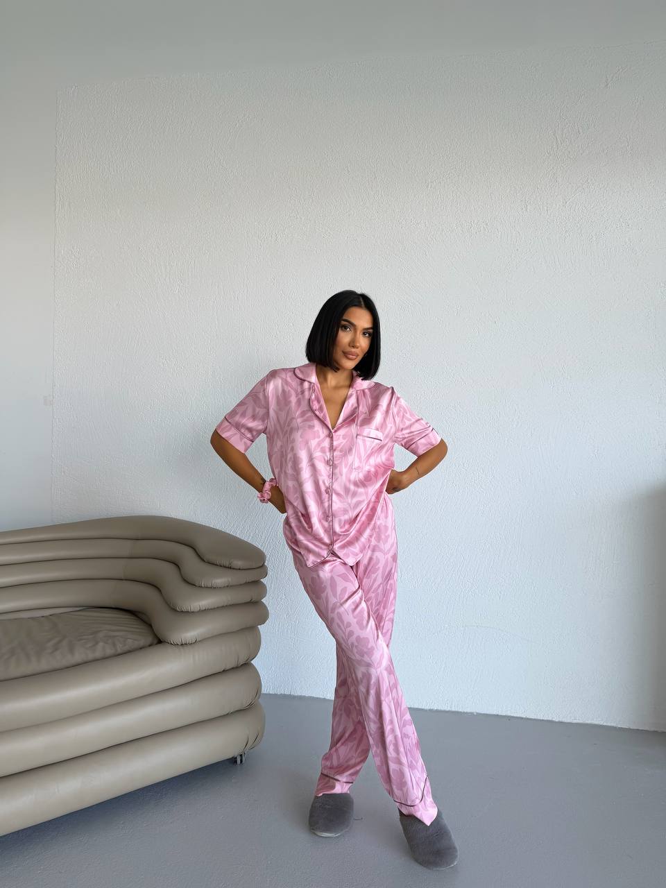 Пижама комплект LILIA PASTEL PINK с къс ръкав и панталон от сатен