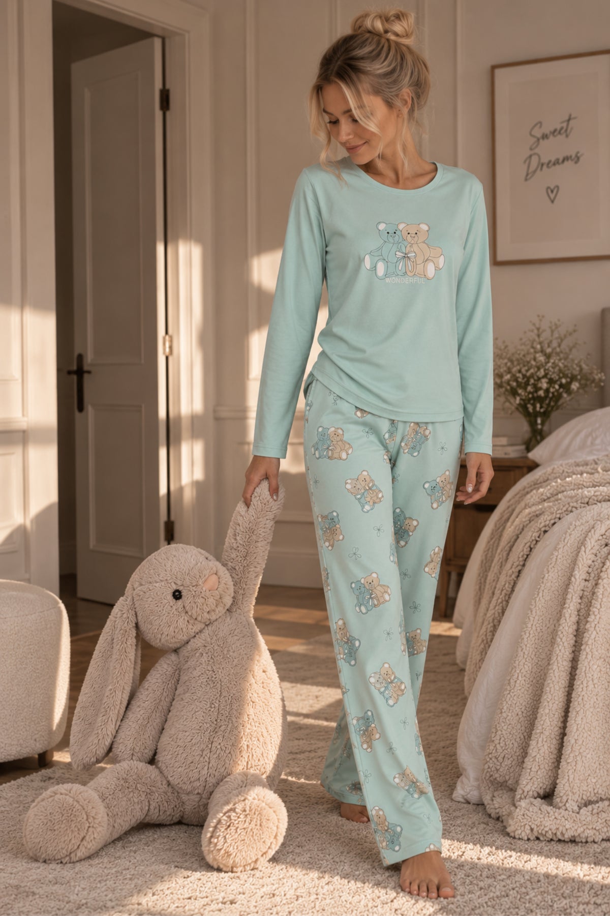 Дамска зимна пижама COCO MINT BEAR от две части блуза с дълъг ръкав и панталон
