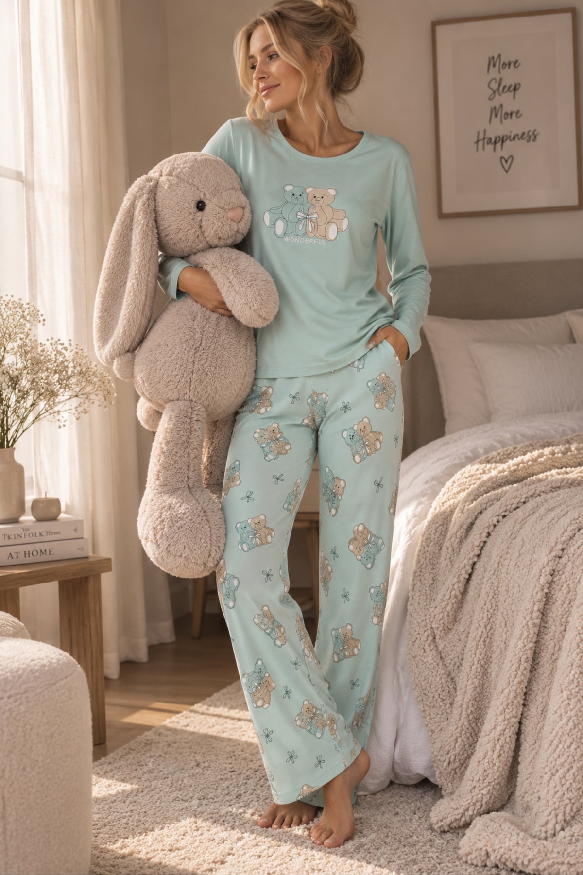 Дамска зимна пижама COCO MINT BEAR от две части блуза с дълъг ръкав и панталон