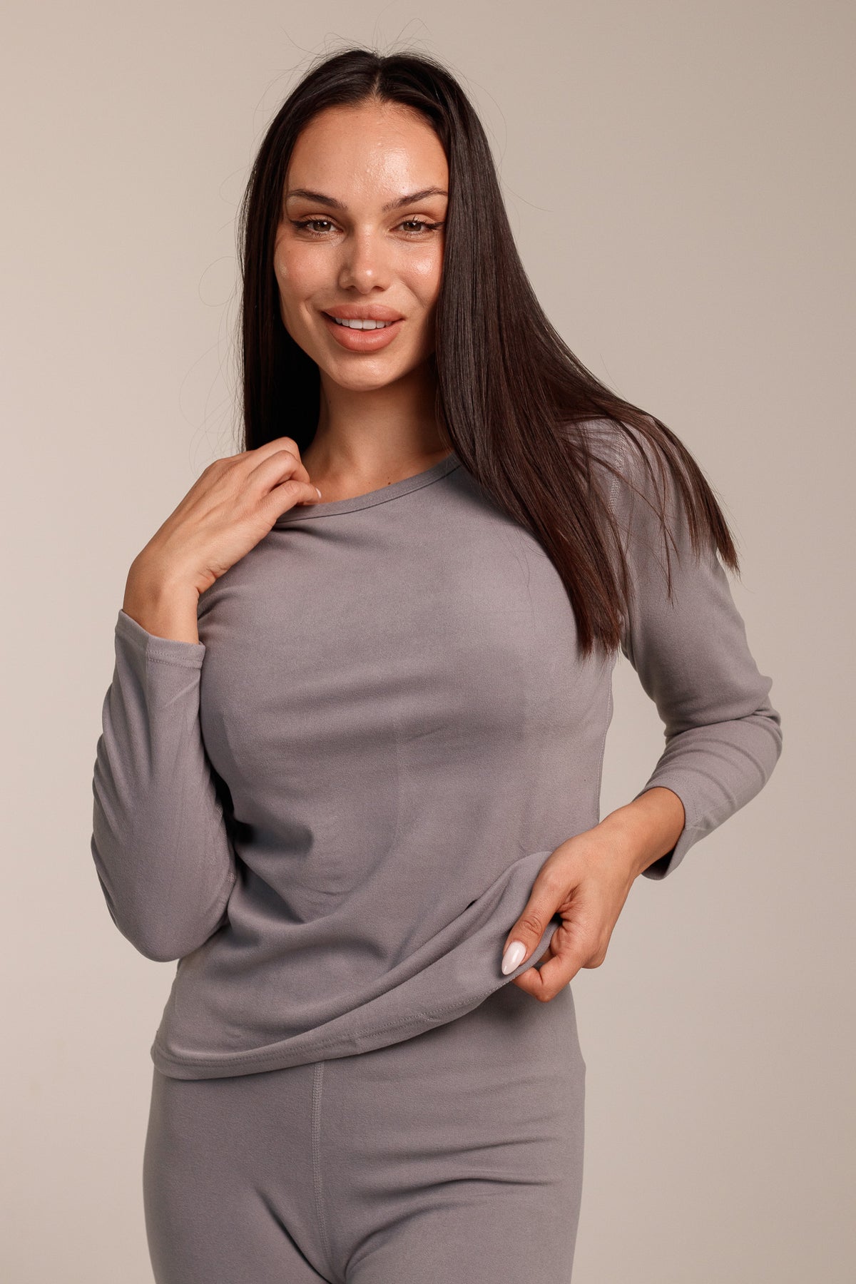 Дамски сет термо бельо THERMA WOMAN GREY  от две части блуза с дълъг ръкав и клин