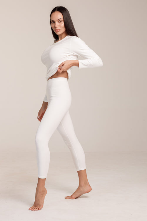 Дамски сет термо бельо THERMA WOMAN WHITE  от две части блуза с дълъг ръкав и клин