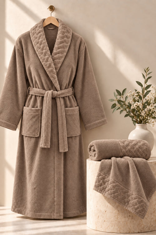 Луксозен спа комплект от три части Spa Trio Set MOCHA унисекс халат, две кърпи и подарък сапун